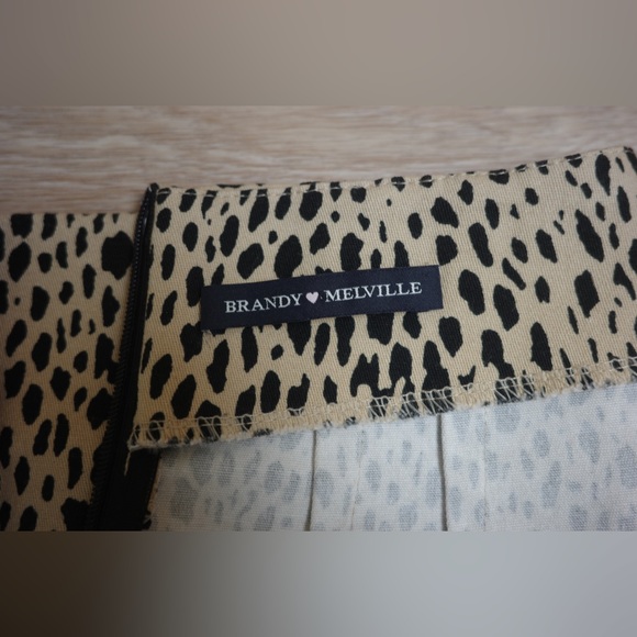 BRANDY MELVILLE Skirt Xs - Picture 6 of 6